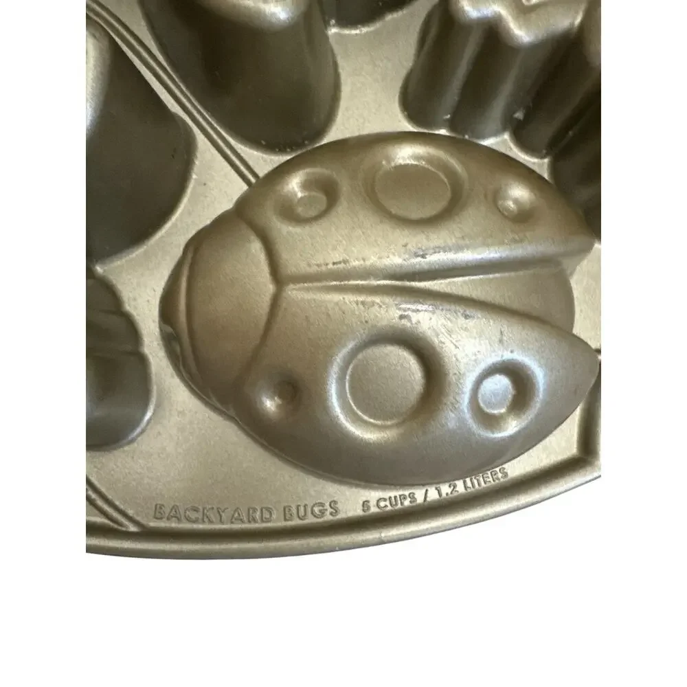 Nordic Ware Williams Sonoma Backyard Bugs Gold Aluminum Baking Pan